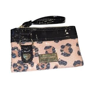 Betsey Johnson Blushing Cheetah Double Pocket Zip Sequin Wristlet Black Pink